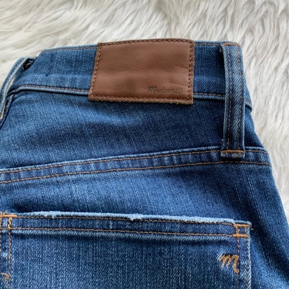 Madewell 10” High Rise Skinny Raw Hem jeans - Picture 3 of 4